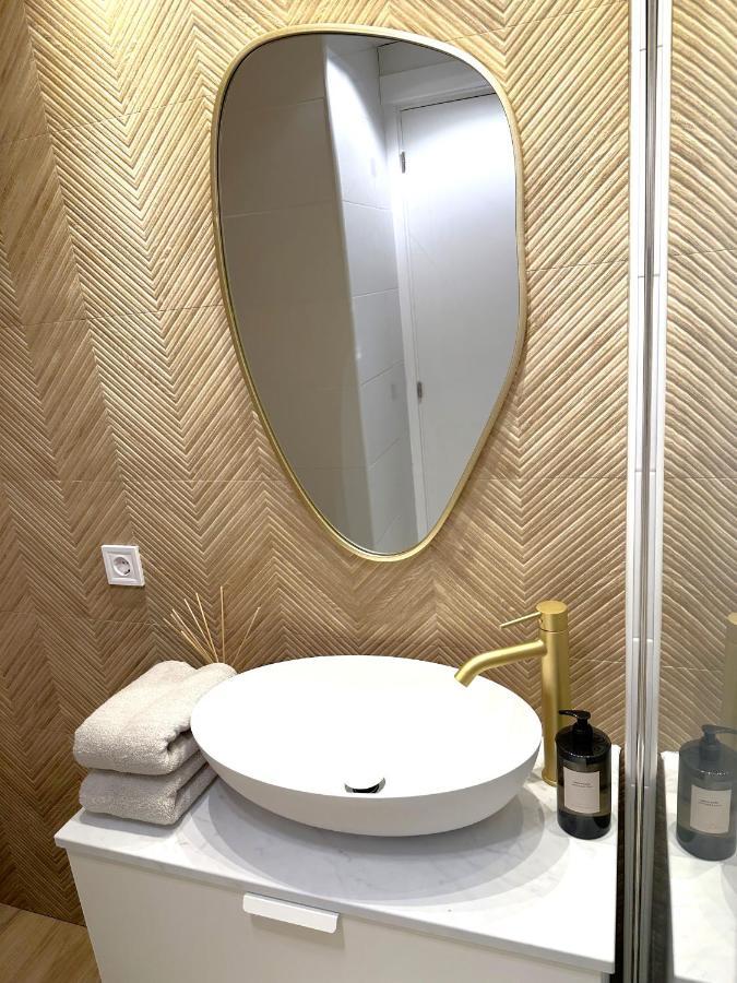 Minerva Estudio Suite White Jasmine, Beach And Pool Benalmádena Exterior photo